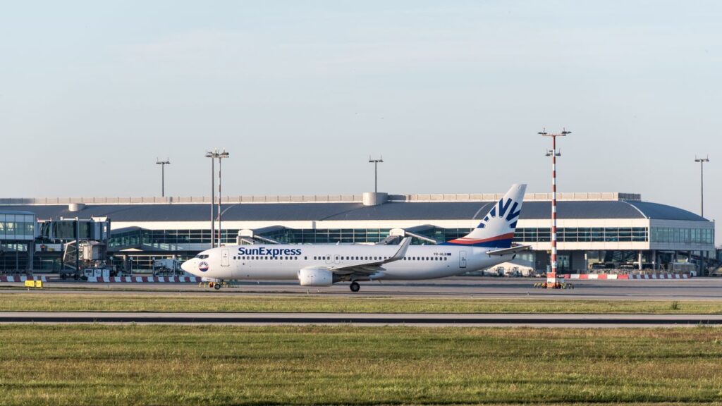 A SunExpress airplane